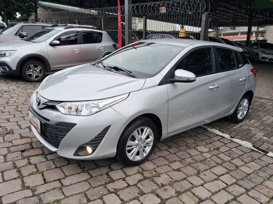 TOYOTA YARIS 1.3 16V FLEX XL PLUS TECH MULTIDRIVE